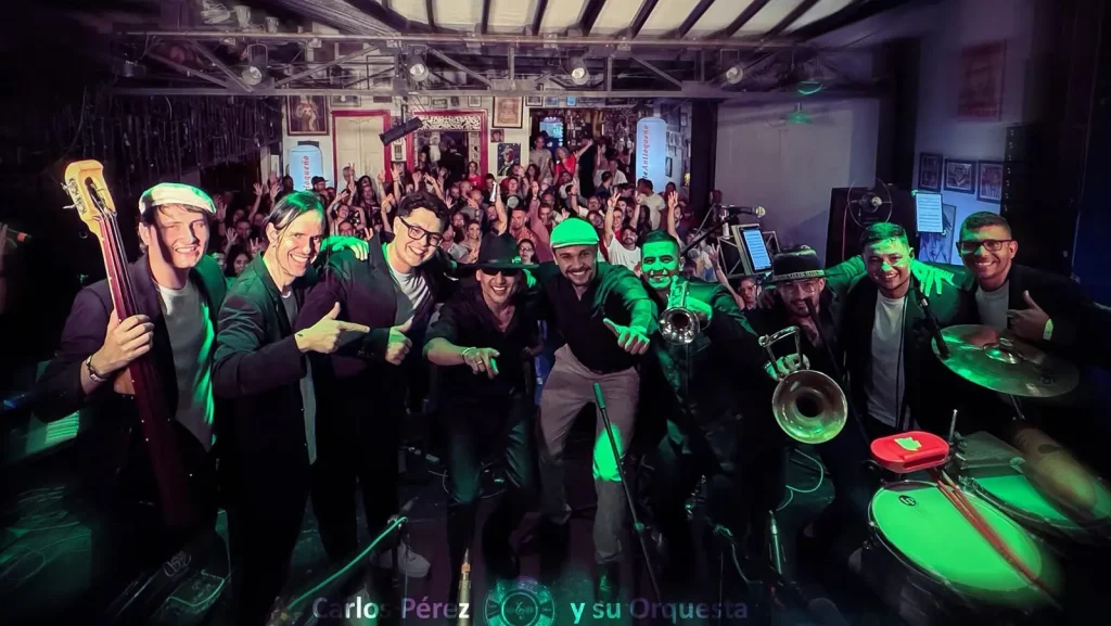 Booking Artistas - Vivavoz